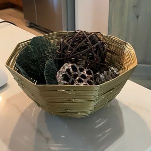 Decorative bowl